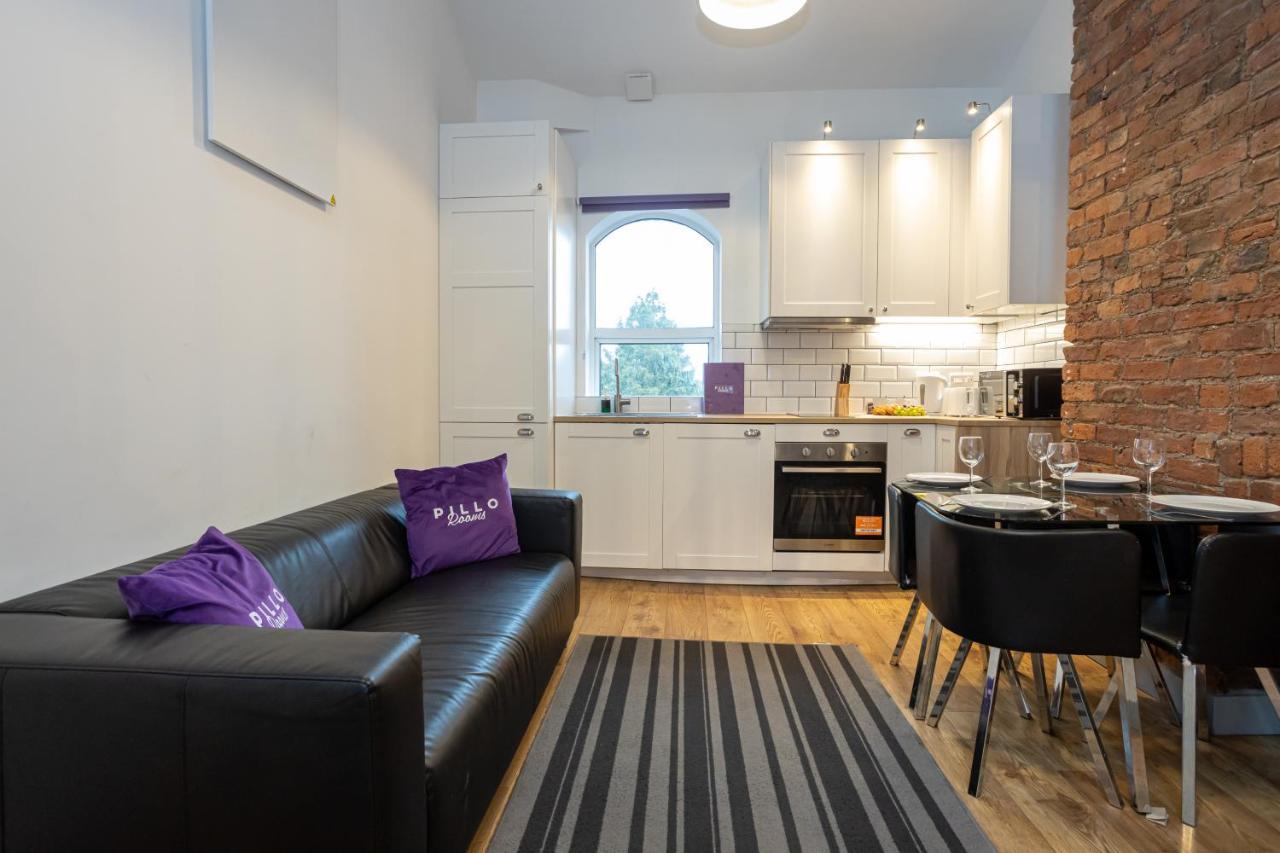 Pillo Rooms Serviced Apartments - Salford Manchester Buitenkant foto