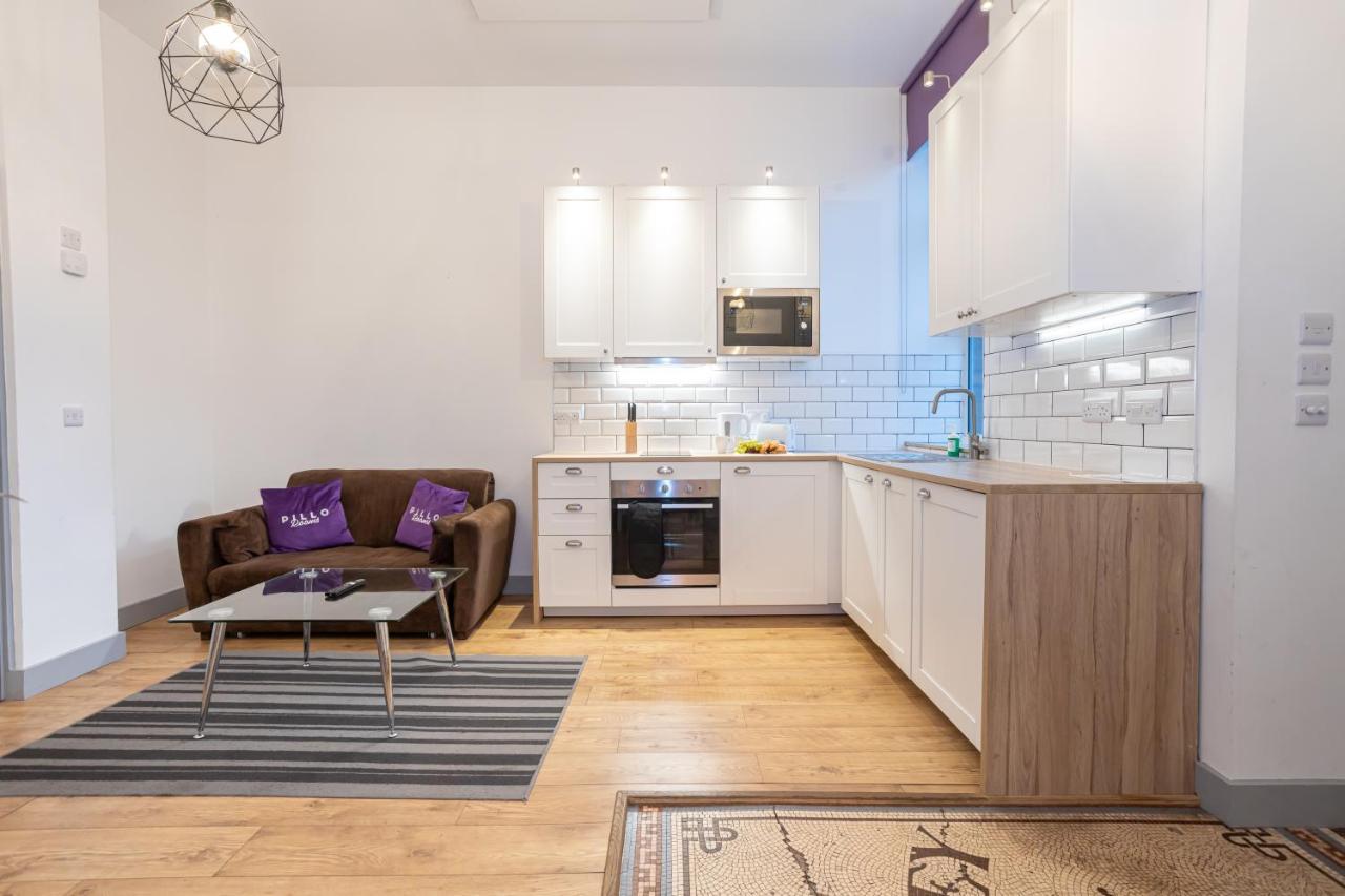 Pillo Rooms Serviced Apartments - Salford Manchester Buitenkant foto