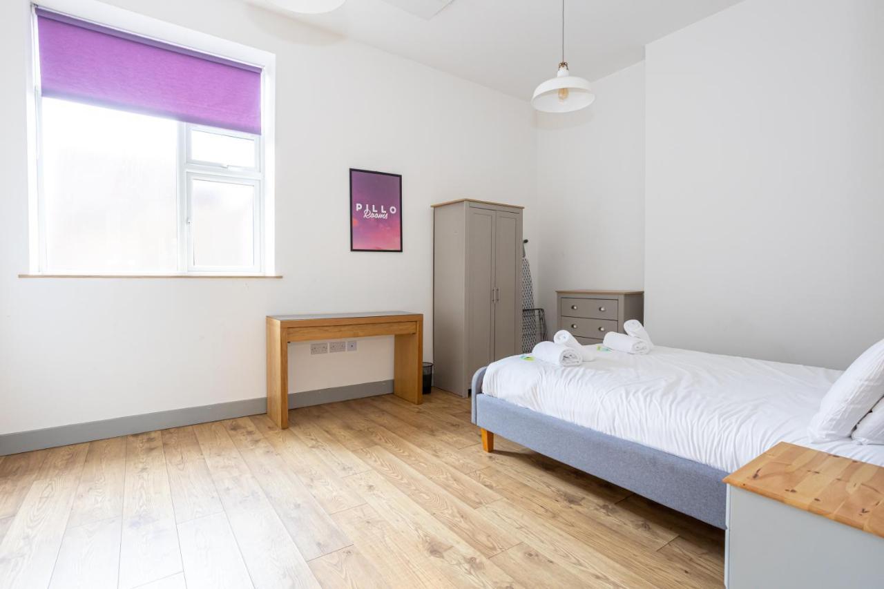 Pillo Rooms Serviced Apartments - Salford Manchester Buitenkant foto