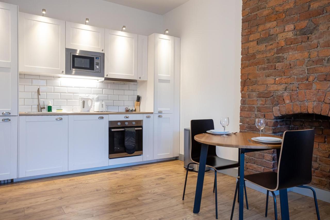 Pillo Rooms Serviced Apartments - Salford Manchester Buitenkant foto