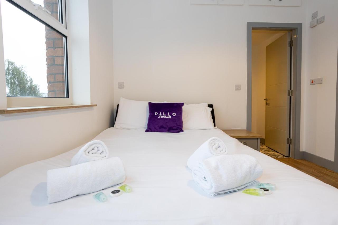 Pillo Rooms Serviced Apartments - Salford Manchester Buitenkant foto