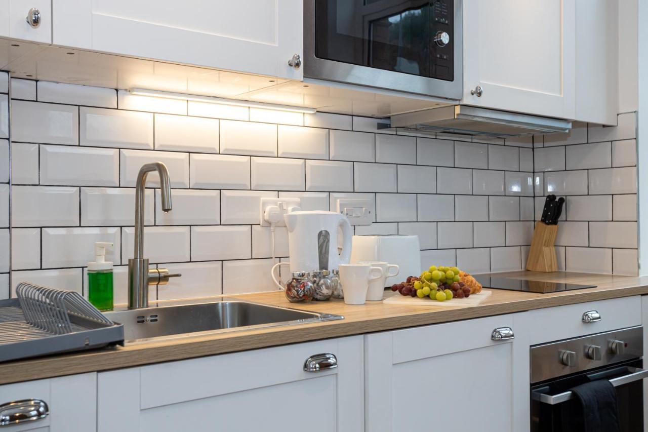 Pillo Rooms Serviced Apartments - Salford Manchester Buitenkant foto
