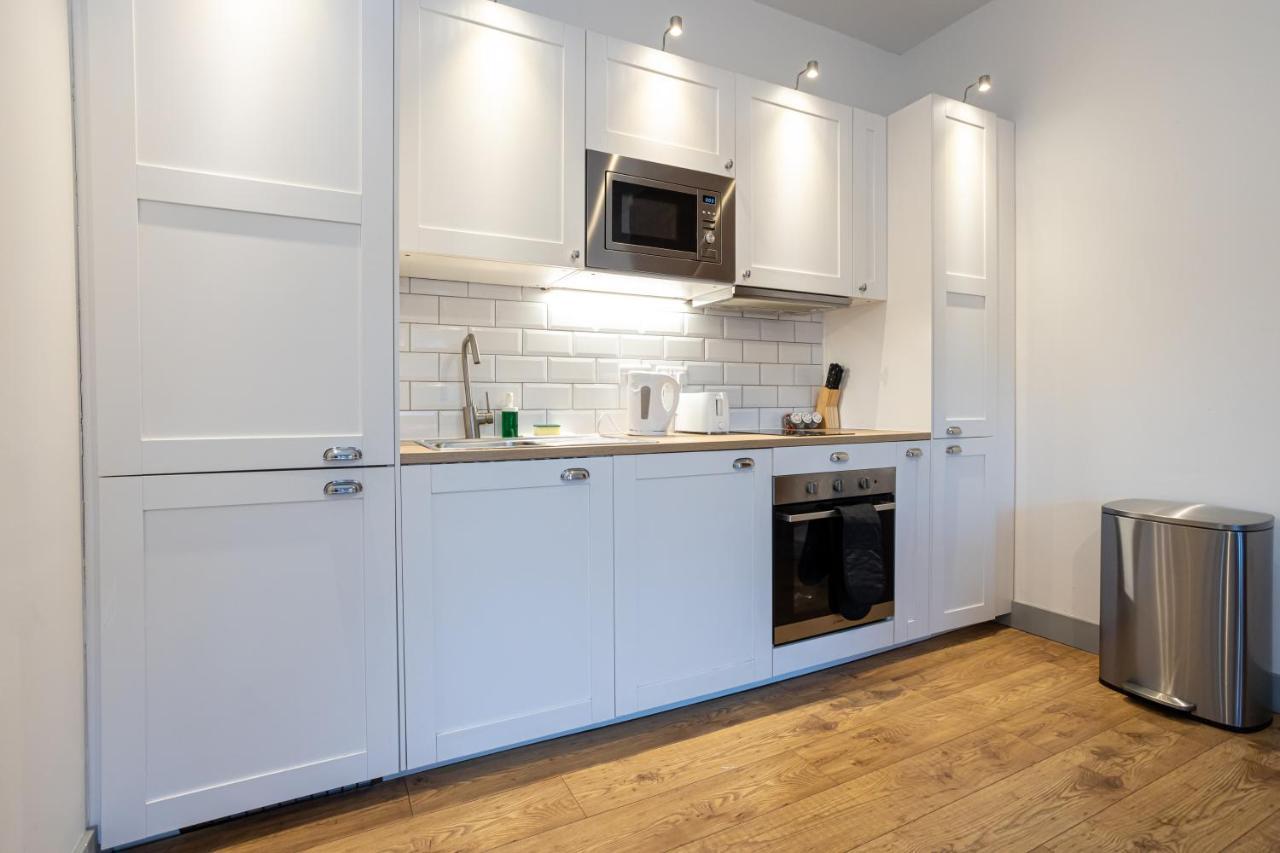 Pillo Rooms Serviced Apartments - Salford Manchester Buitenkant foto