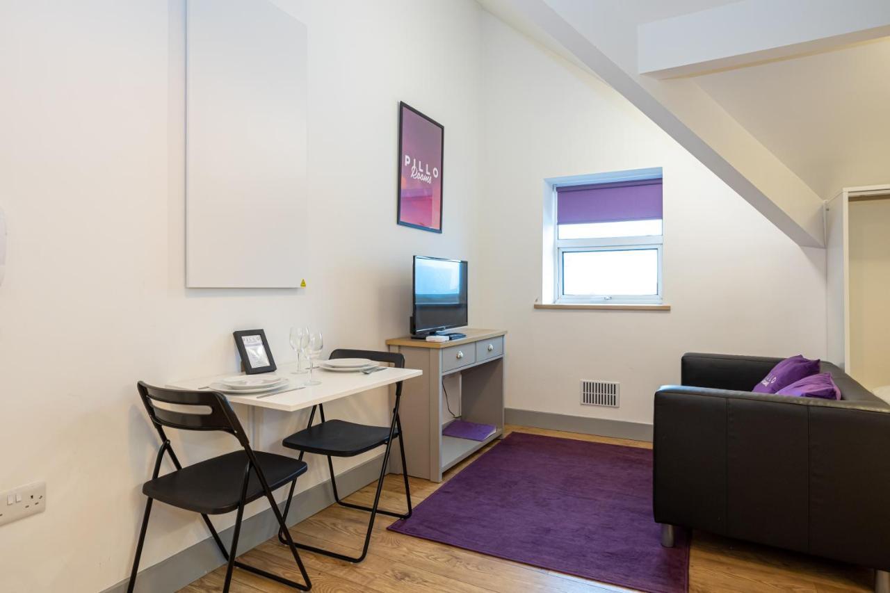Pillo Rooms Serviced Apartments - Salford Manchester Buitenkant foto