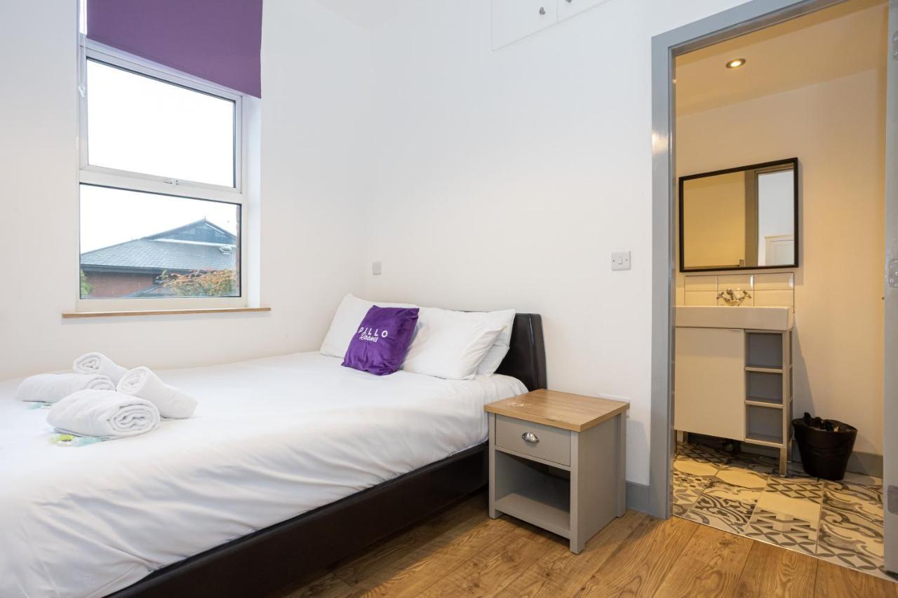 Pillo Rooms Serviced Apartments - Salford Manchester Buitenkant foto