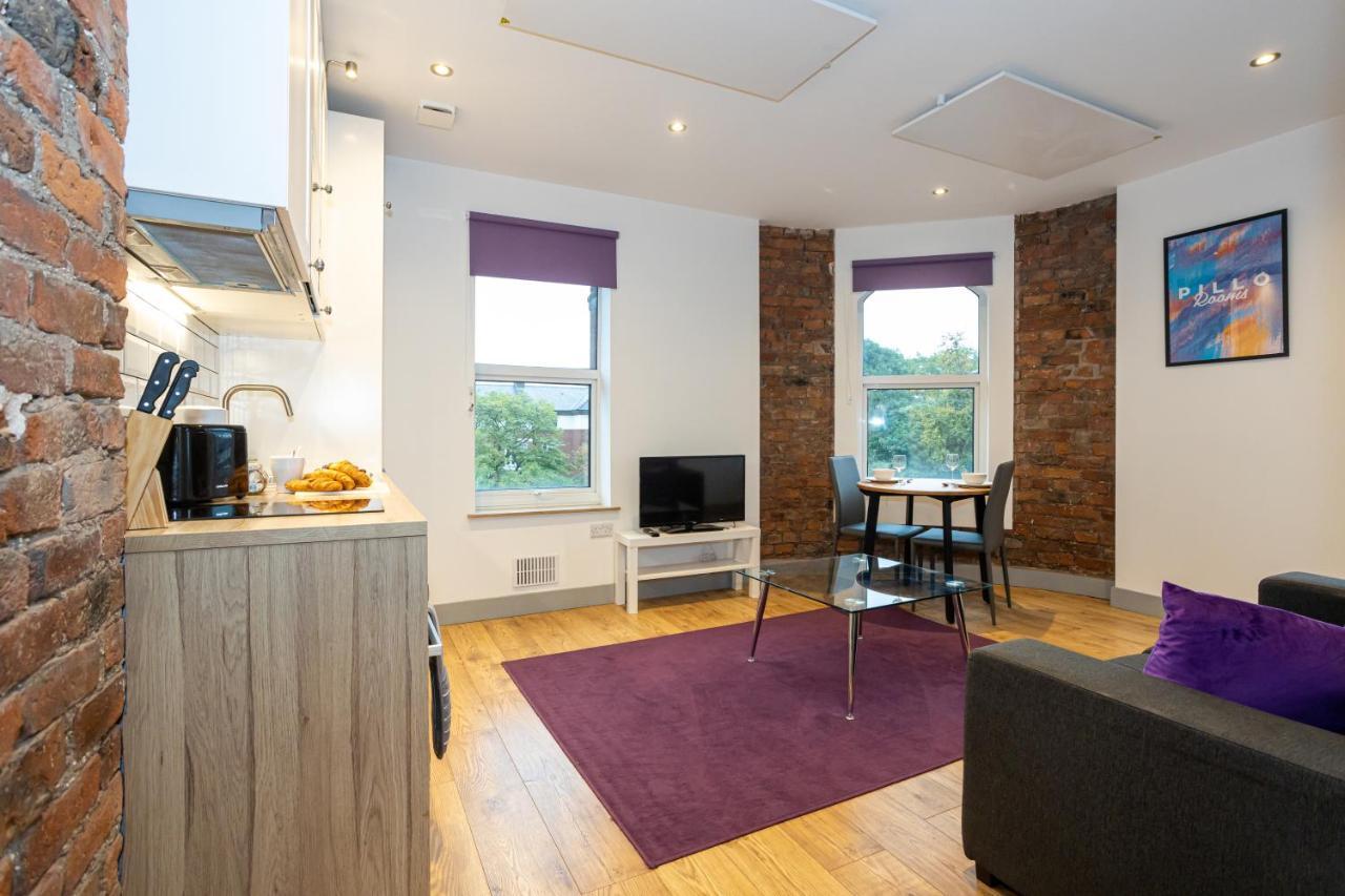 Pillo Rooms Serviced Apartments - Salford Manchester Buitenkant foto