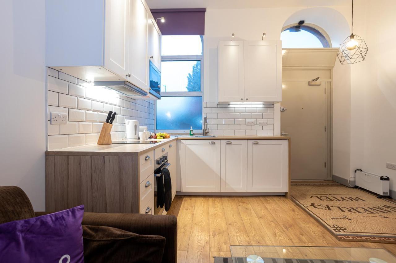 Pillo Rooms Serviced Apartments - Salford Manchester Buitenkant foto